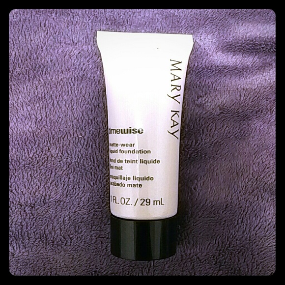 timewise matte wear liquid foundation beige 5 - Picture 1 of 1