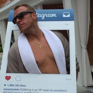 Meet your Posher, Christopher