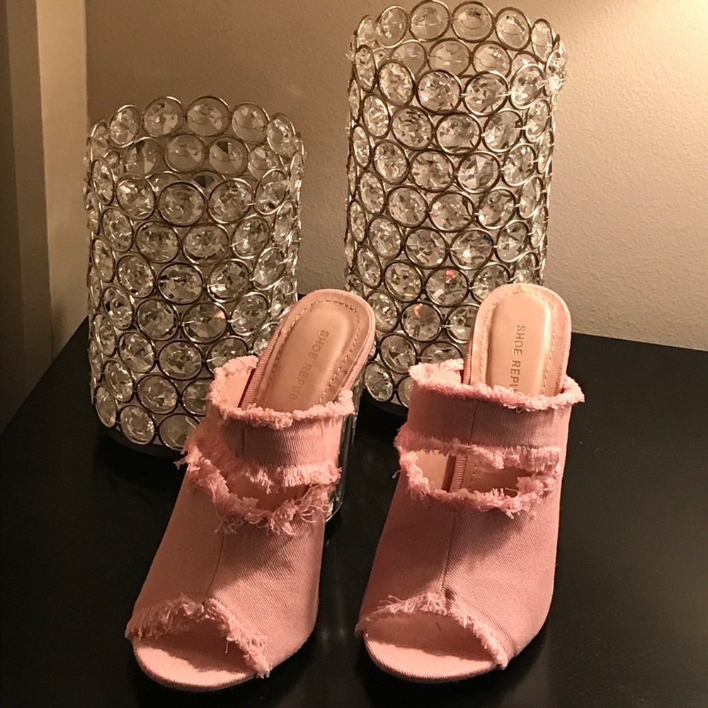Pretty in Pink Heels. NWOT