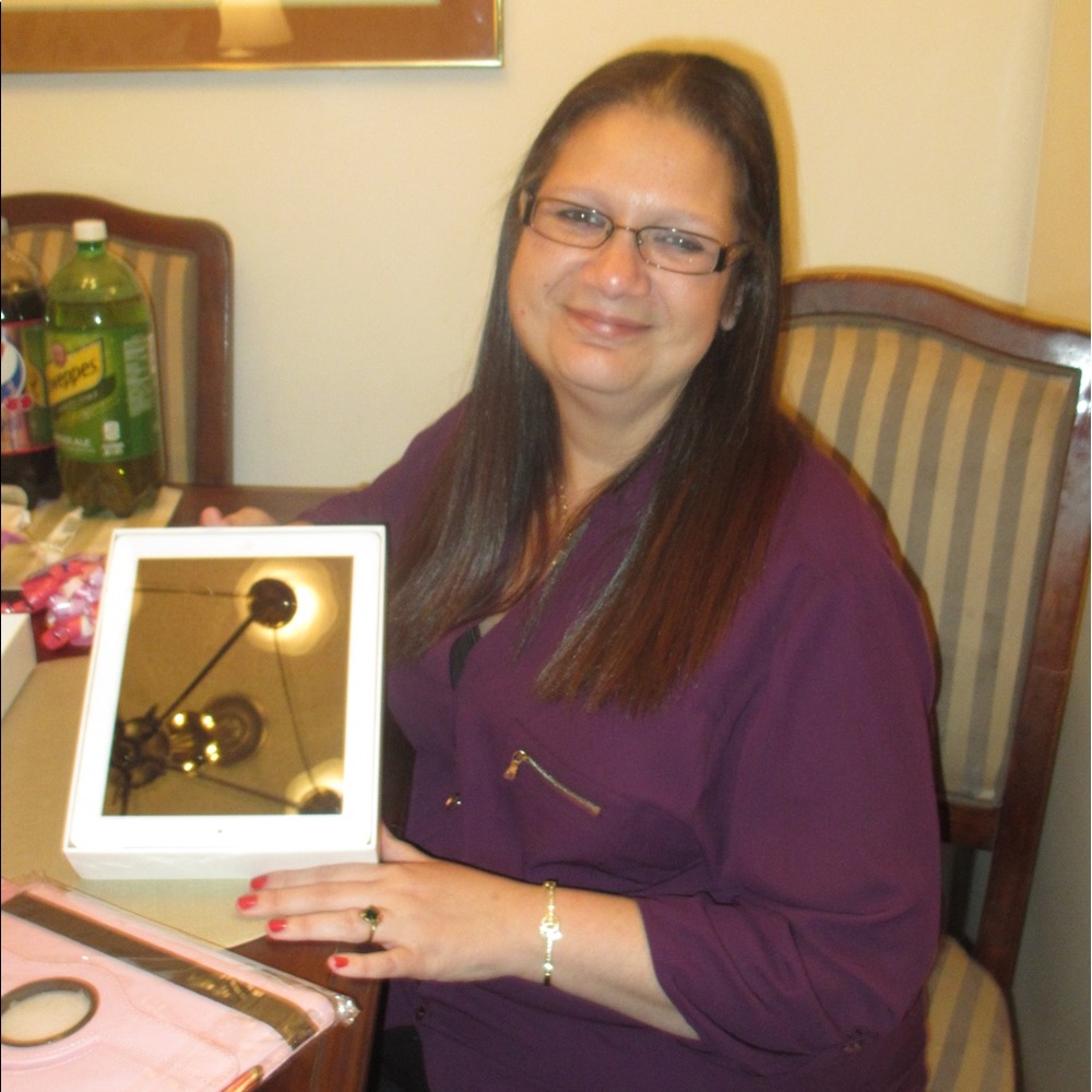 Meet your Posher, Lisa