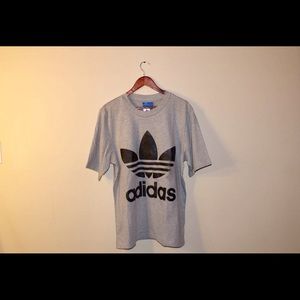 Adidas Original Logo Shirt size M