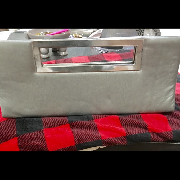 Purse - Picture 2 of 4