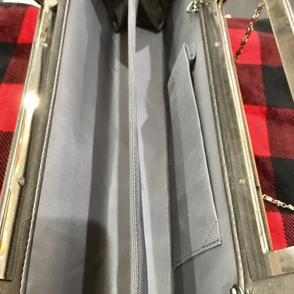 Purse - Picture 4 of 4