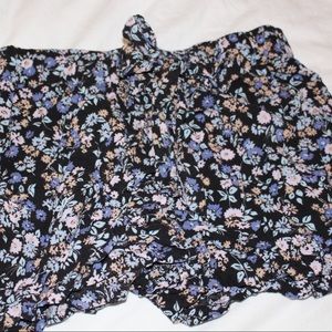 Super comfy patterned shorts