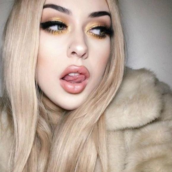 Blondish Beauty Lacefront Wig 24-26 inches!!