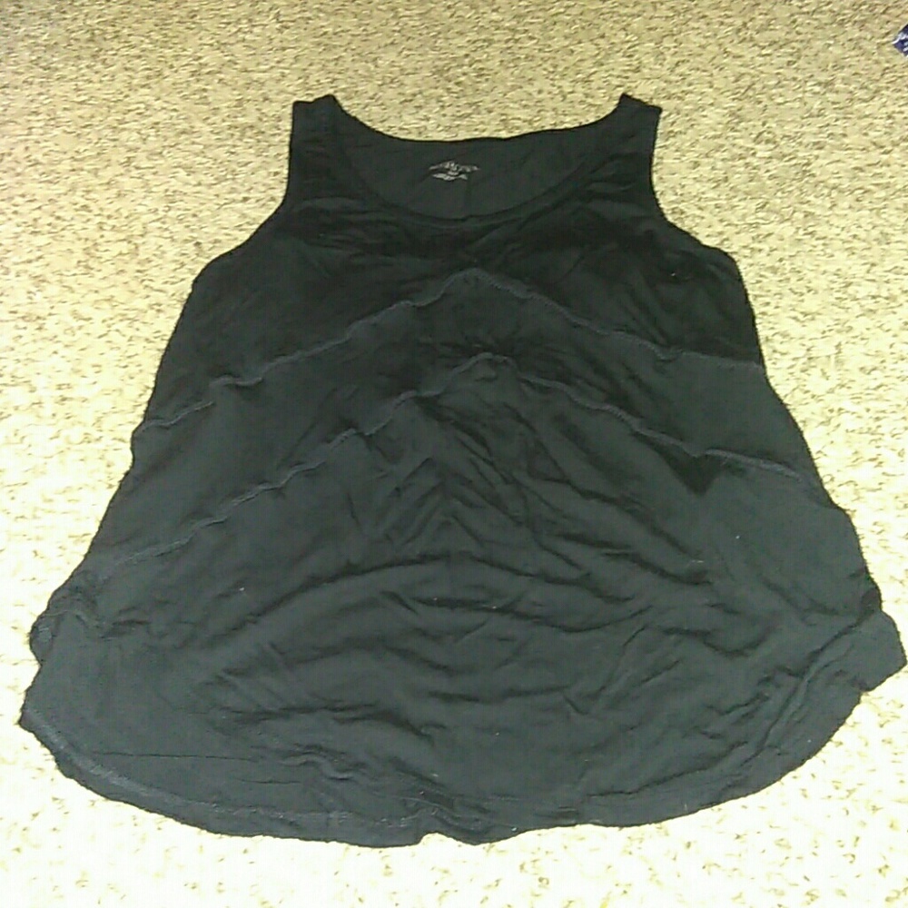New black tank top with eye hole detail