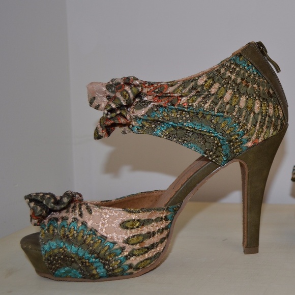 MTNG Shoes - MTNG multicolored high heel MTNG Shoes - MTNG multicolored high heel