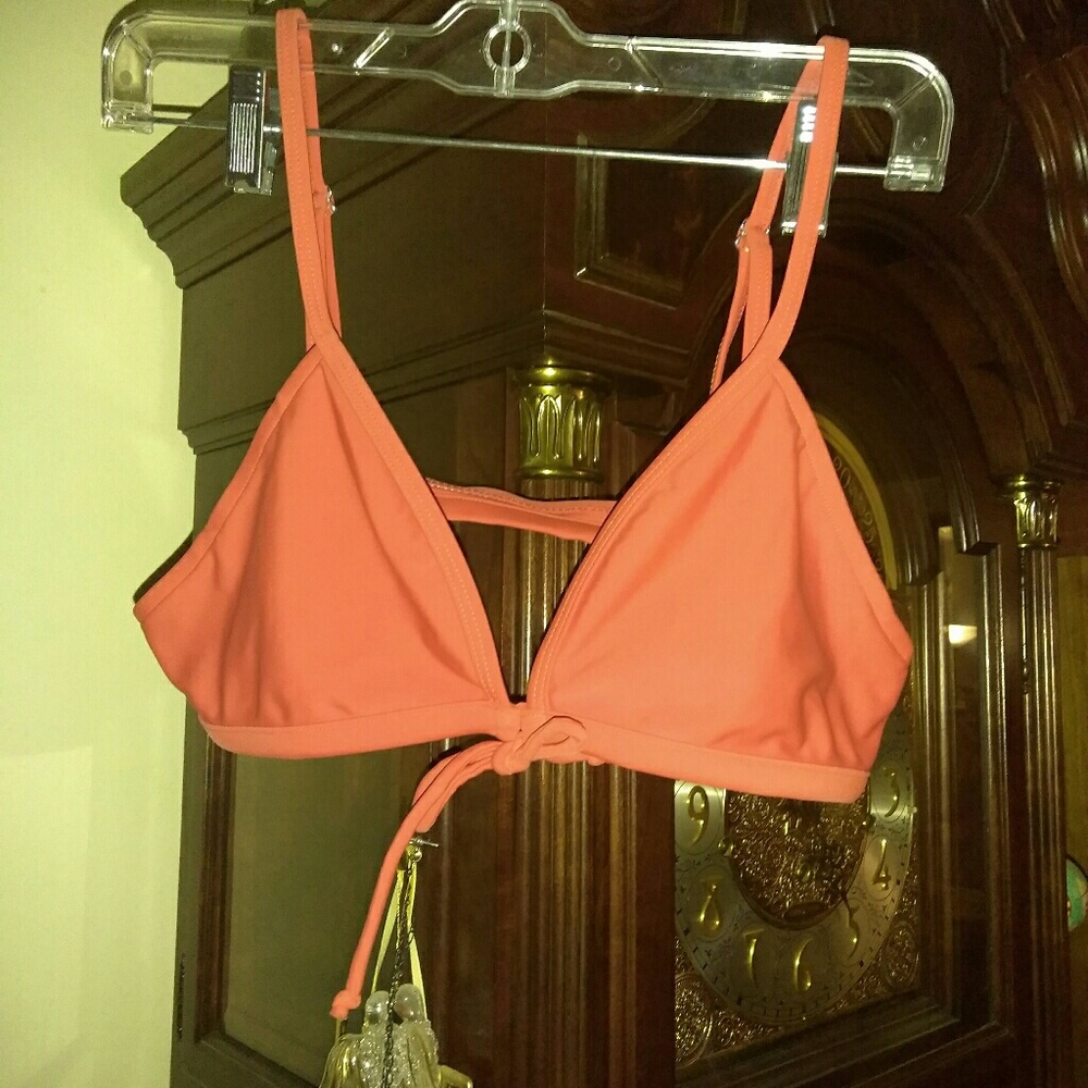 Orange bikini!! Med