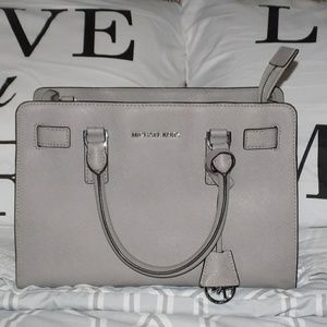 Michael Kors Dillion 🚫sold🚫