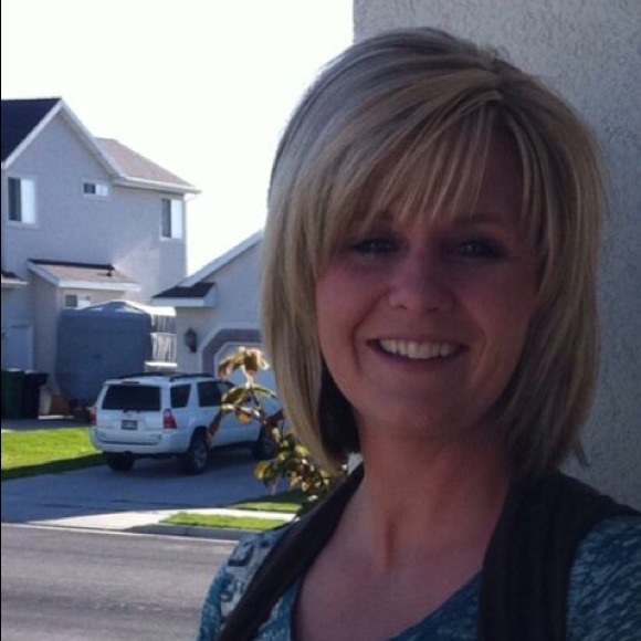 Meet your Posher, Cody lynn - Picture 1 of 1