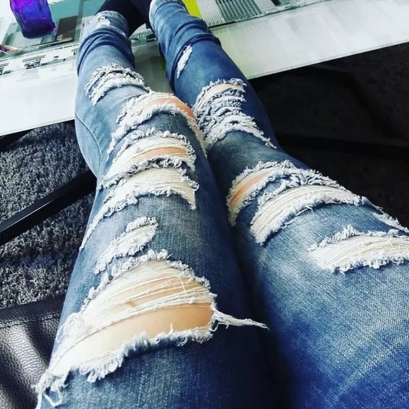 Gorgeous Distressed Jeans - Picture 2 of 4