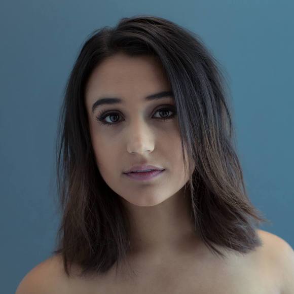 Meet your Posher, Gabby - Picture 1 of 1