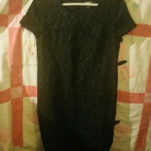 DKNY BLACK W/WHITE