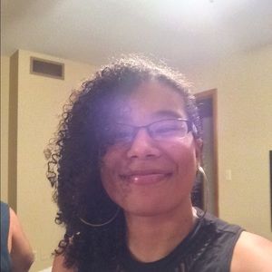 Meet your Posher, Adriel