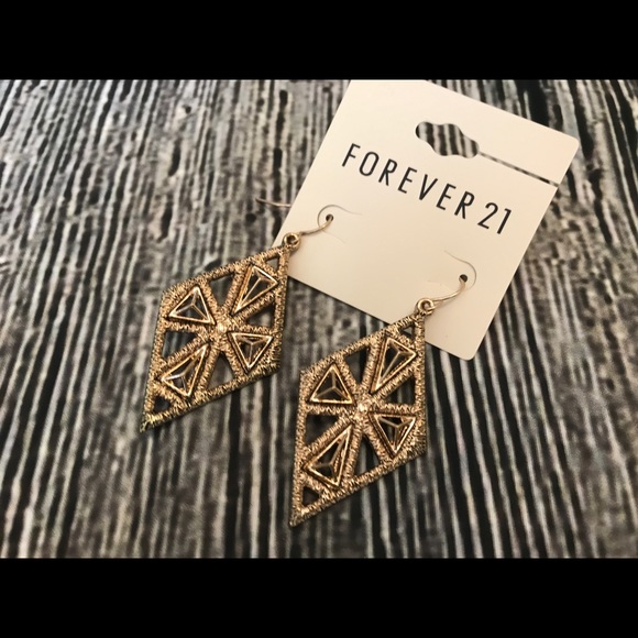 Forever 21 Beautiful Geometric Earrings Gold Tone - Picture 2 of 4