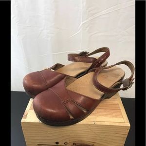 Dansko Marat Jane brown leather 38