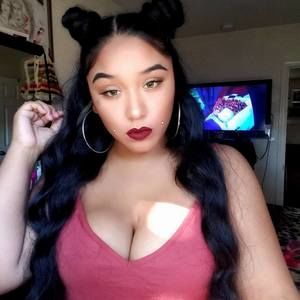 Meet your Posher, Rina