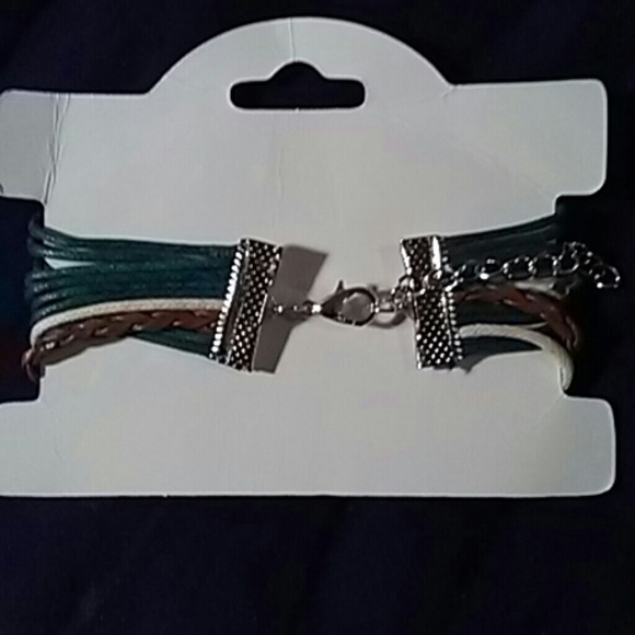 Peace love and Eternity bracelet - Picture 2 of 2