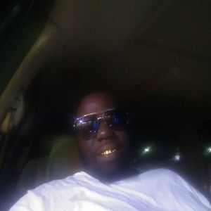 Meet your Posher, Derrick