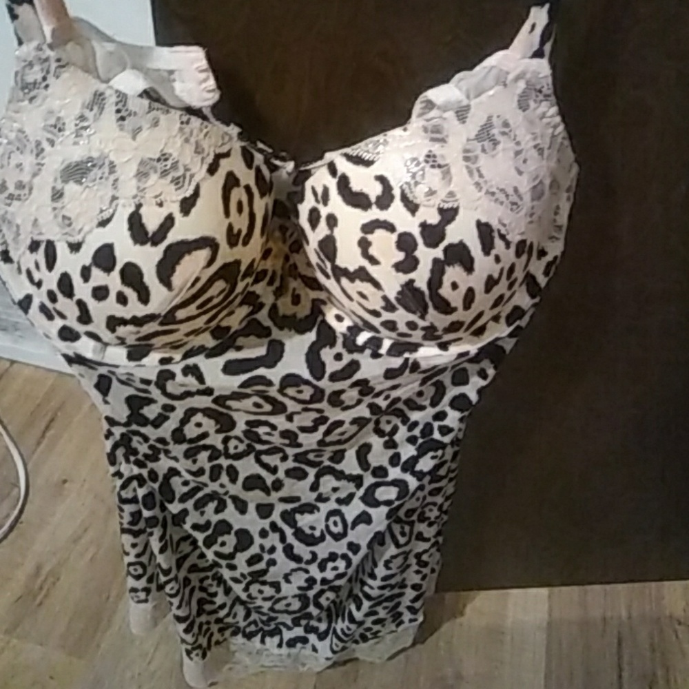 Victoria's Secret lingerie NWOT