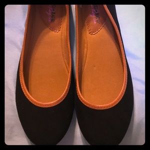 Black Ballet Flats NEW 9.5 M 9 1/2 American Rag