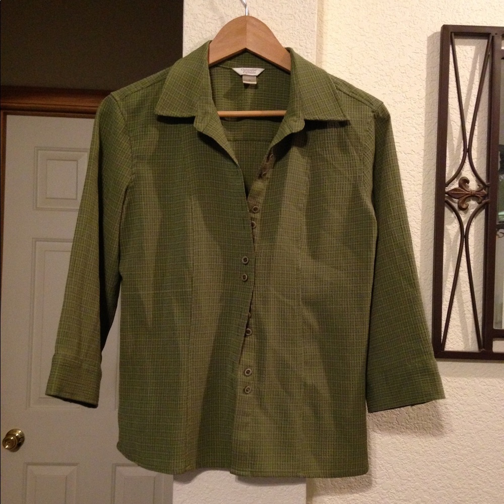Green button down