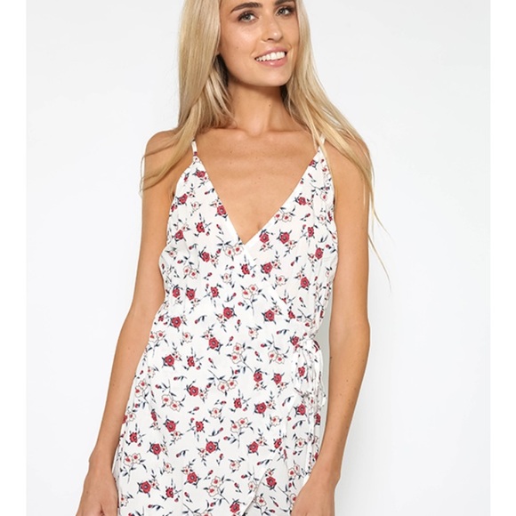 Hidden Hills Playsuit - White Floral - Picture 2 of 5