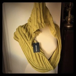 💙New Price💙 Denada NWT handmade infinity scarf