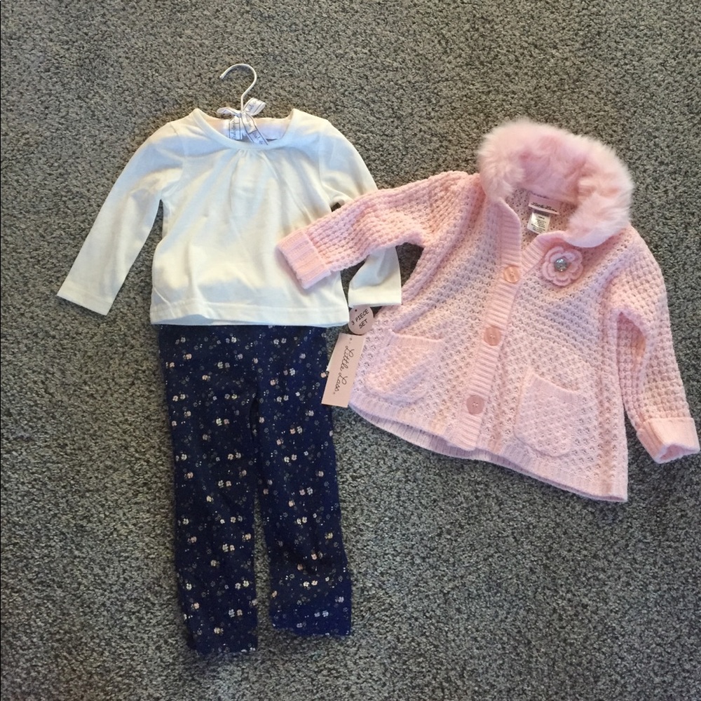 Beautiful three piece set 18 months NWT