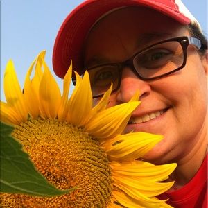 Meet your Posher, Cynthia