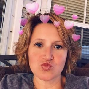 Meet your Posher, Agatha