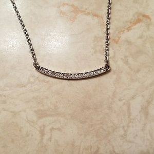 🎰 3/$10 - Simple, classy necklace.