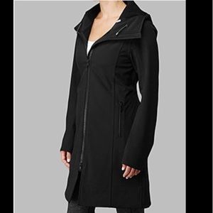 Lululemon First Release Apres Rain Jacket
