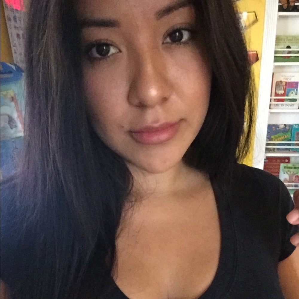 Meet your Posher, Carolina