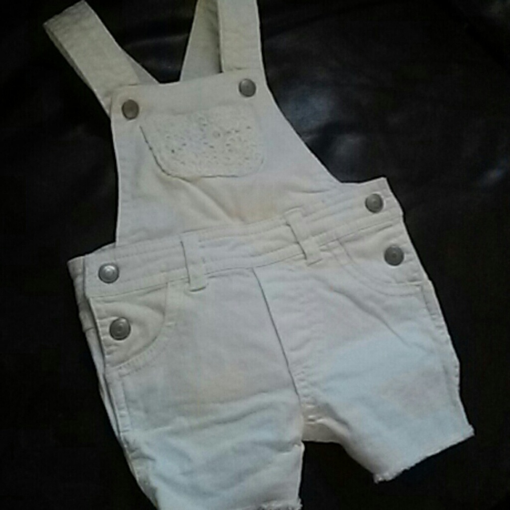 Baby clothes