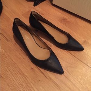 Black Nine West kitten heels