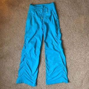 Lululemon pants size 6