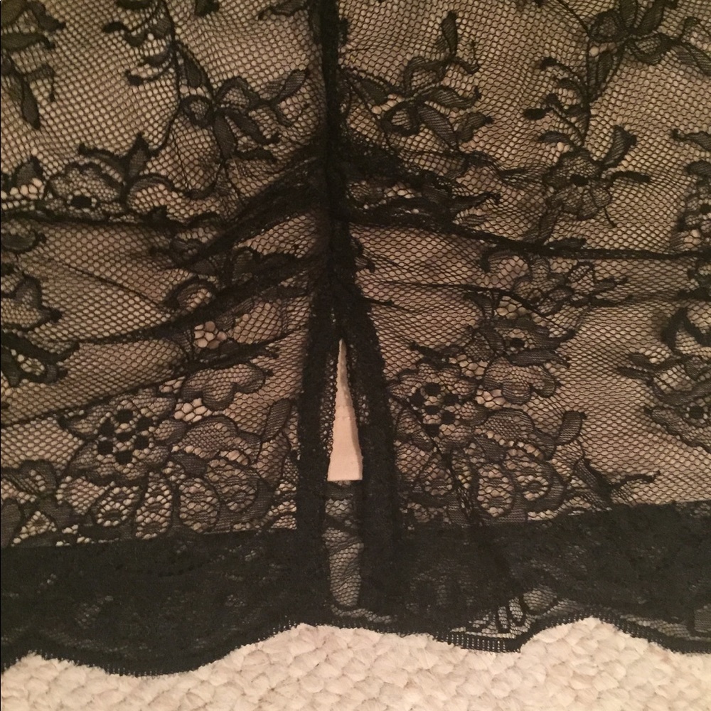 LIMITED Sleeveless Black Lace Nude Lined Top XS - Picture 6 of 6