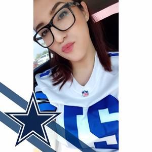 Meet your Posher, Dominique