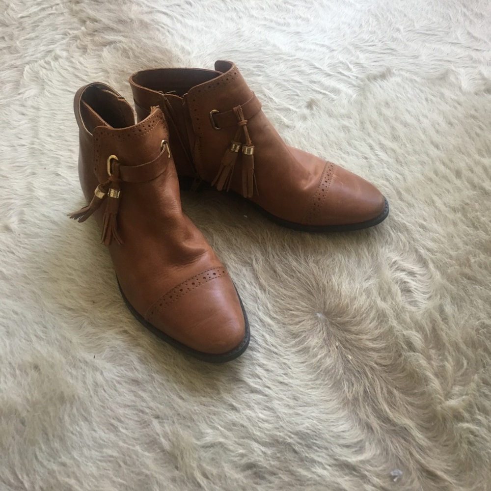 Brown leather ankle booties  with tassel details