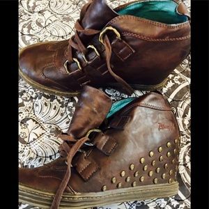 Blowfish booties size 7