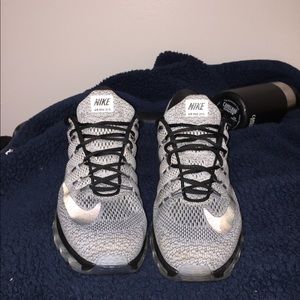 Men's Nike air max 2017/gently worn