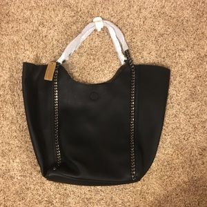 Street Level Chain Tote w/ Wristlet