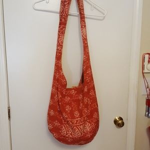Reversible hobo bag