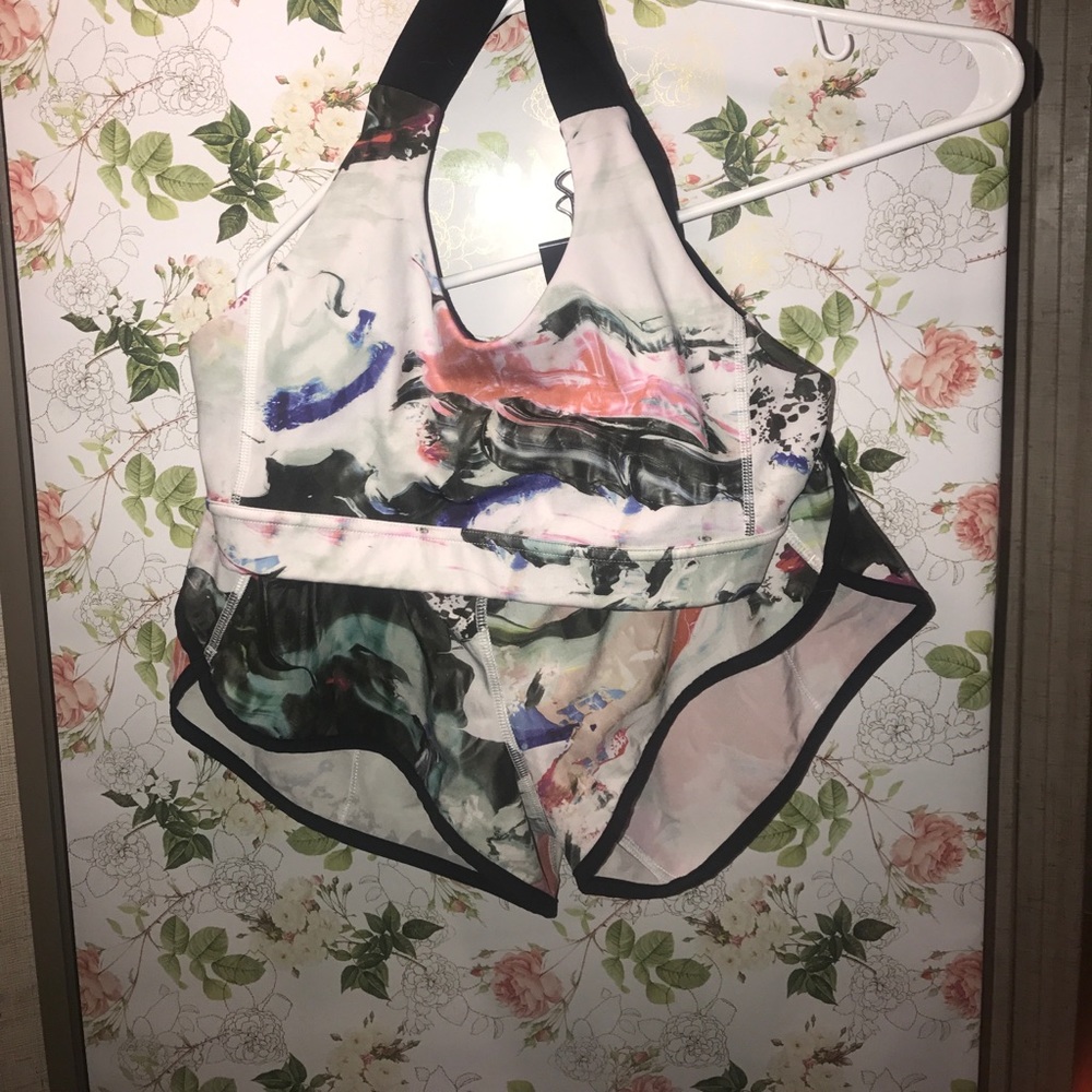 Lululemon speed shorts size 6 and sports bra 8