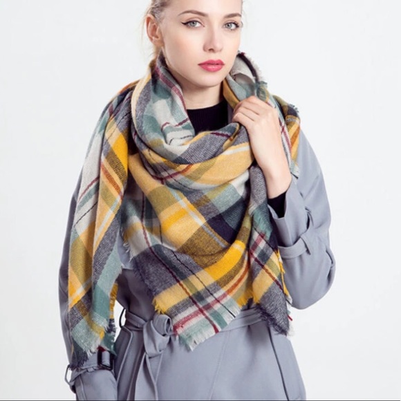 Plaid Blanket Scarf - Picture 7 of 8