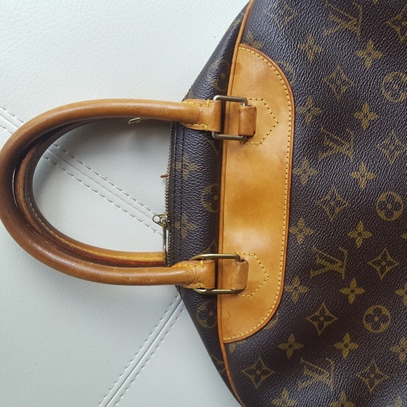 Authentic Louis Vuitton Deauville Hand bag M47270 - Picture 4 of 5