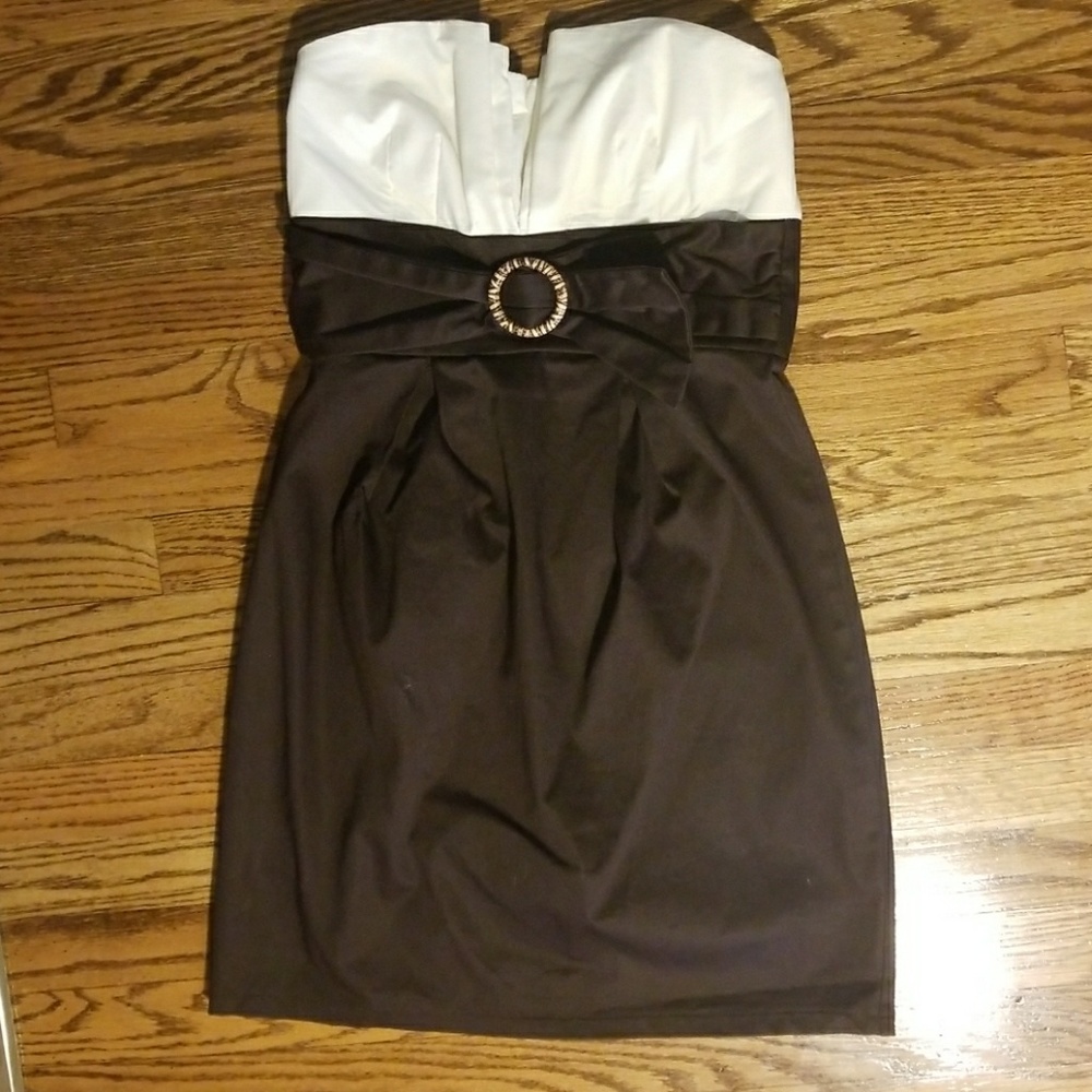 Strapless dress