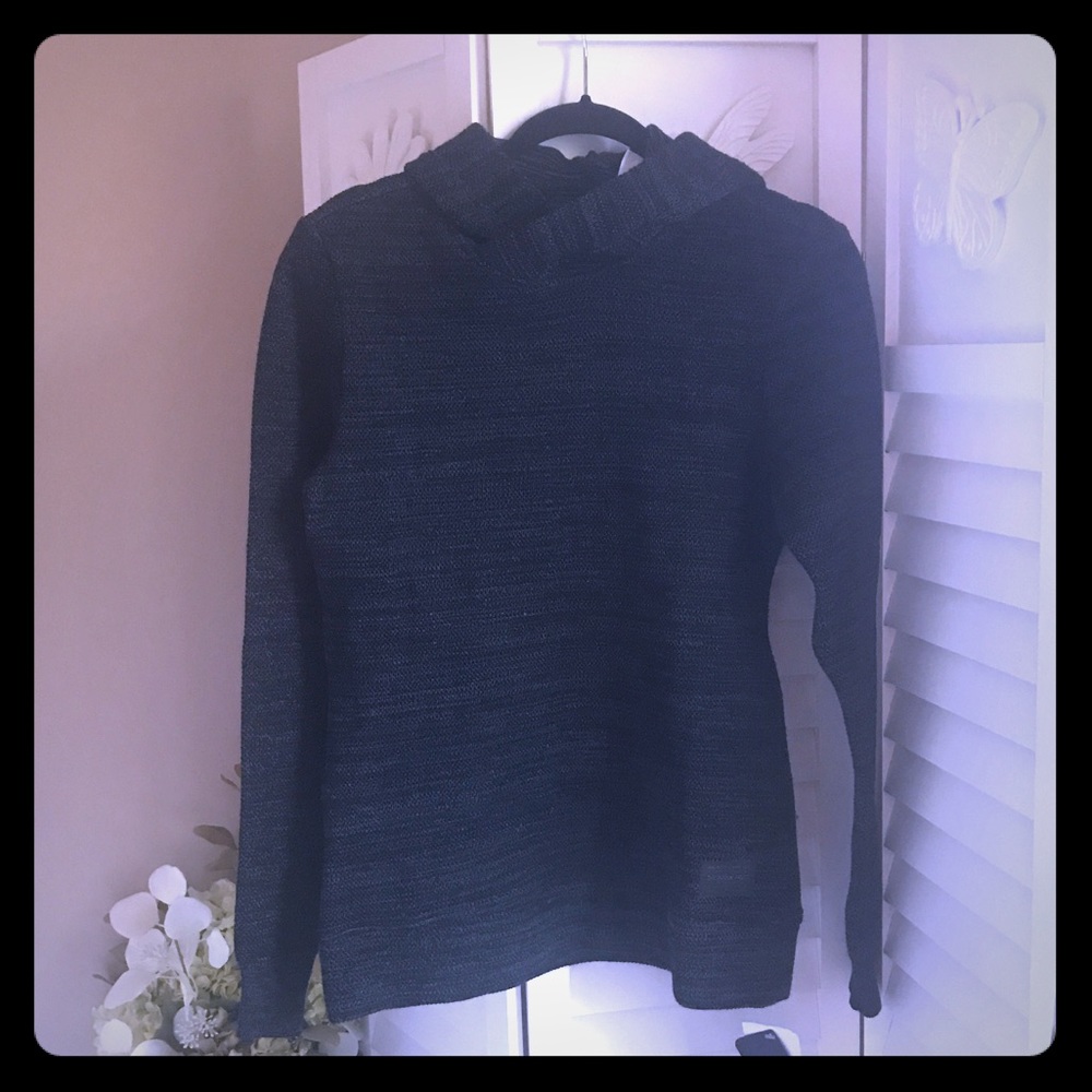 Reebok hooded sweater/sweatshirt