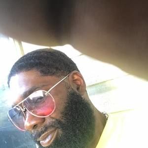 Meet your Posher, Qasim